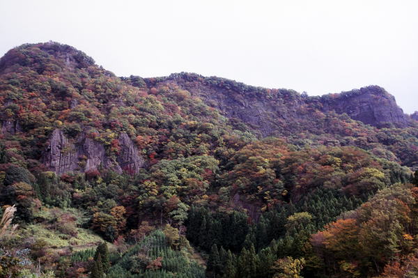 奥久慈岩稜の紅葉