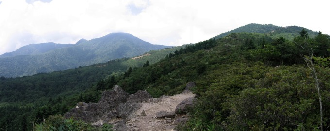 Shakadake_from_Hakkaisan_Jinja